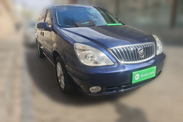 Used Buick GL8 2014 2.4L Comfort Edition Front Right 45 Deg