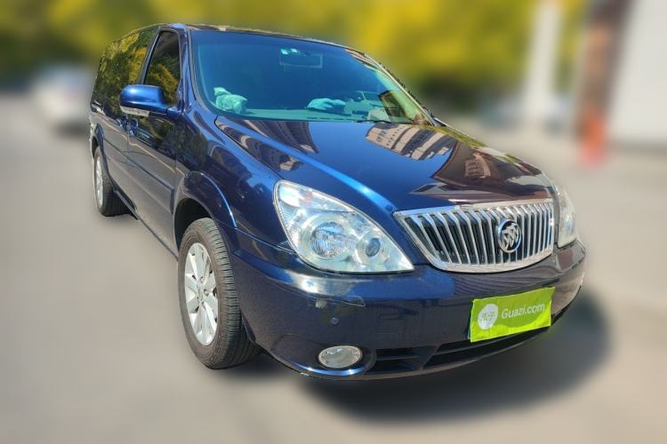 Used Buick GL8 2014 2.4L Classic Edition Front Right 45 Deg
