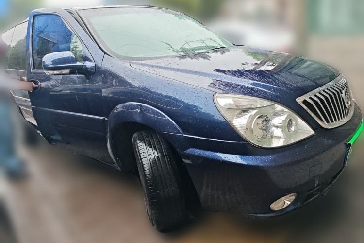 Used Buick GL8 2014 2.4L Comfort Edition Front Right 45 Deg