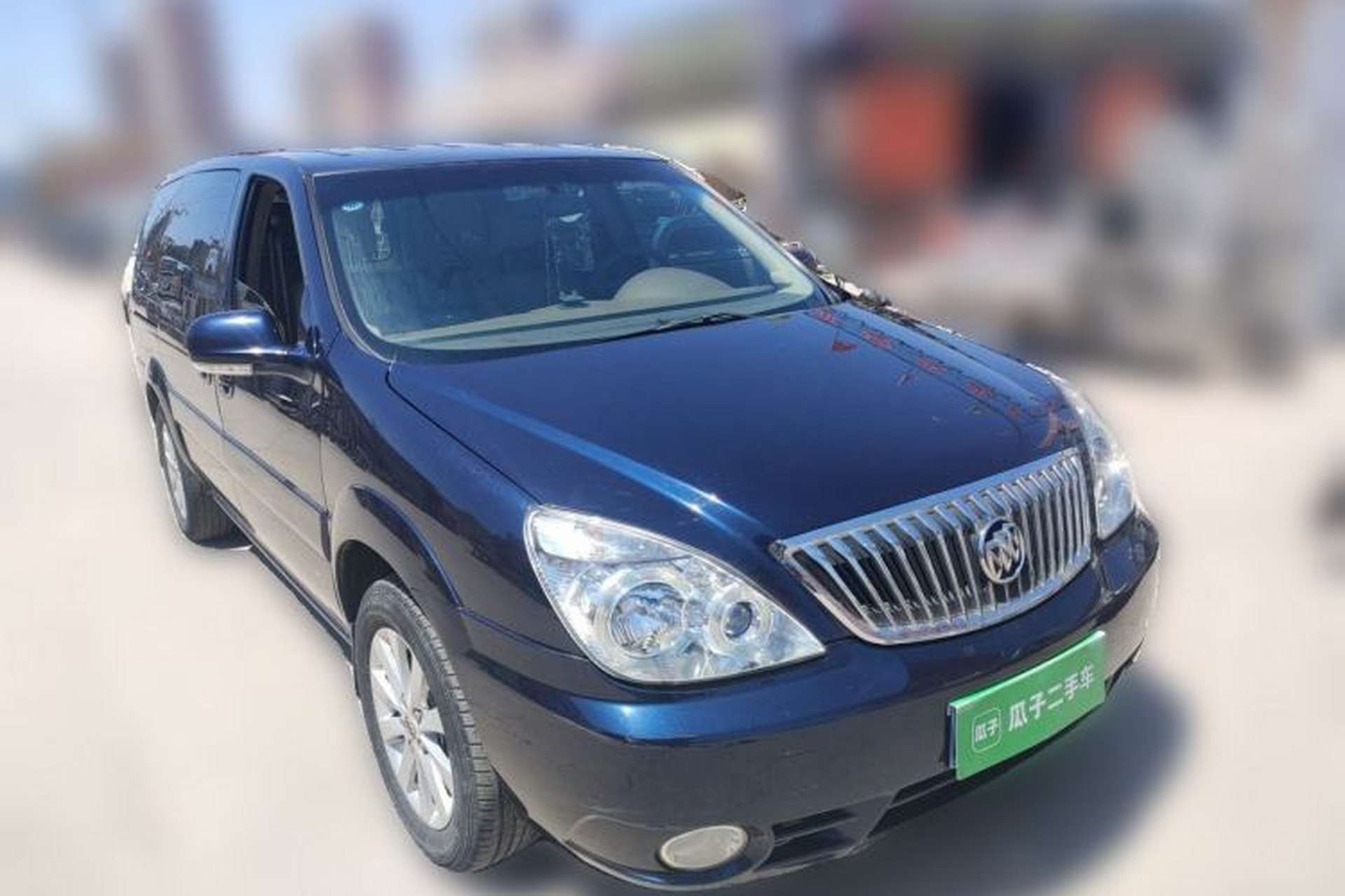 Used Buick GL8 2014 2.4L Classic Edition Front Right 45 Deg