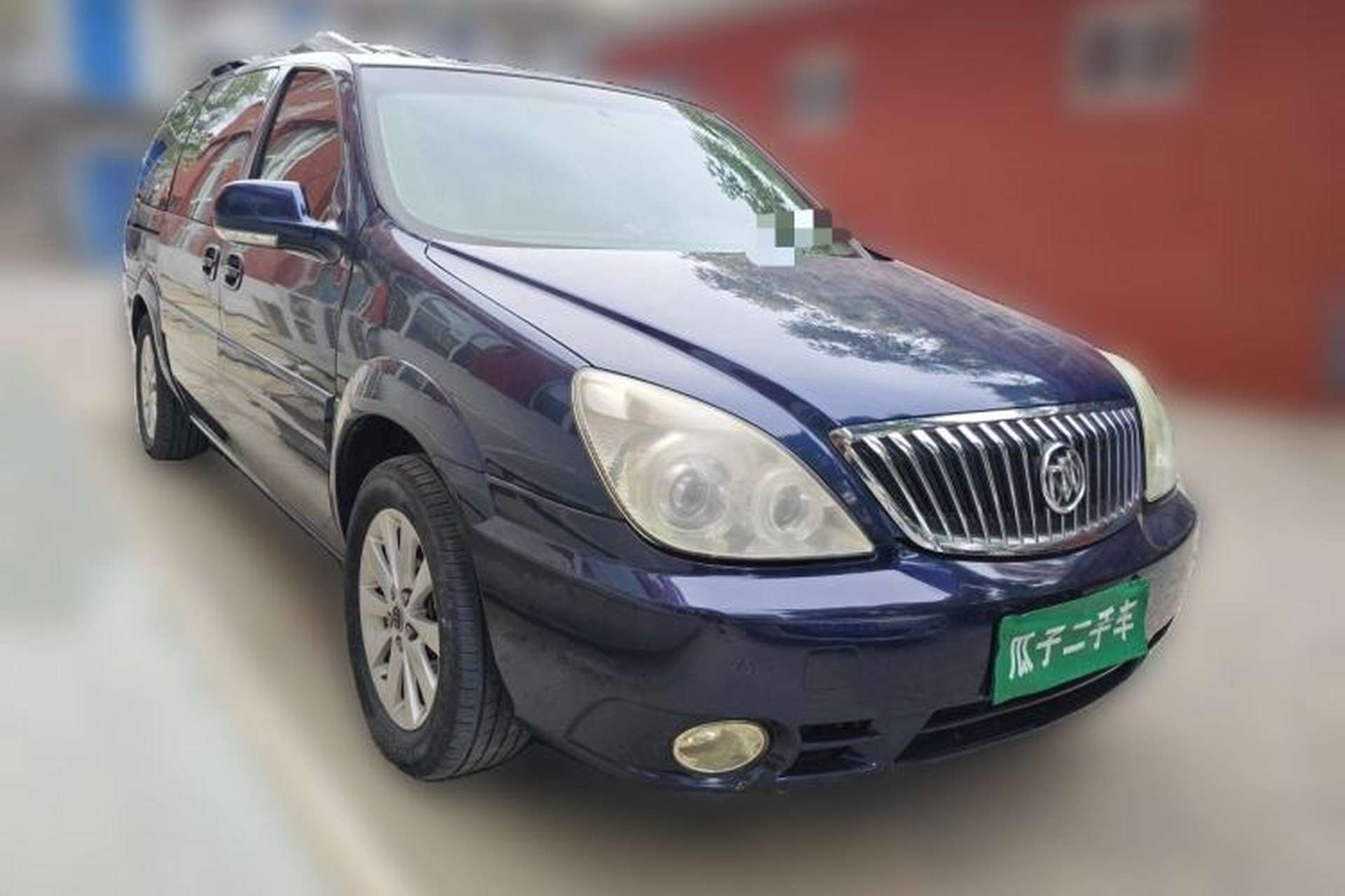 Used Buick GL8 2014 2.4L Comfort Edition Front Right 45 Deg