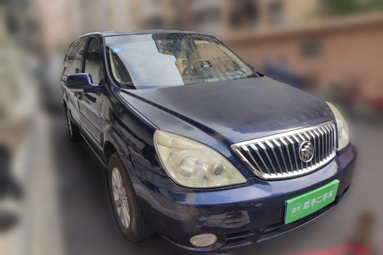 Used Buick GL8 2014 2.4L Comfort Edition Front Right 45 Deg