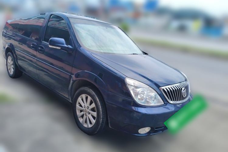 Used Buick GL8 2014 2.4L Classic Edition Front Right 45 Deg