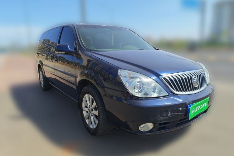 Used Buick GL8 2014 2.4L Classic Edition Front Right 45 Deg