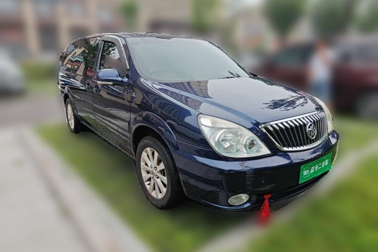 Used Buick GL8 2014 2.4L Classic Edition Front Right 45 Deg