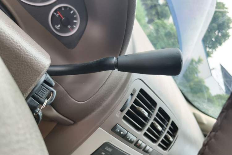 Used Buick GL8 2014 2.4L Classic Edition Gear Lever