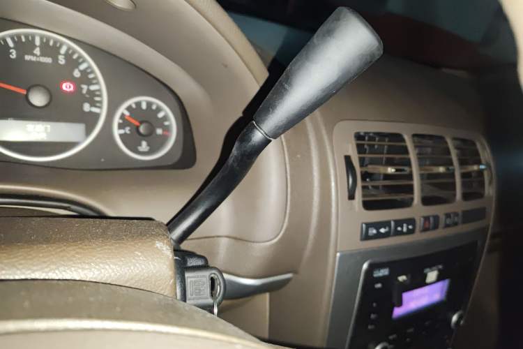Used Buick GL8 2014 2.4L Comfort Edition Gear Lever