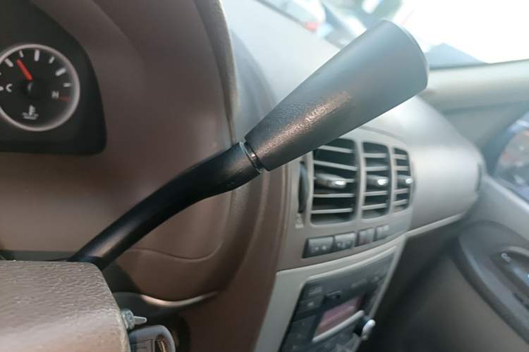 Used Buick GL8 2014 2.4L Classic Edition Gear Lever