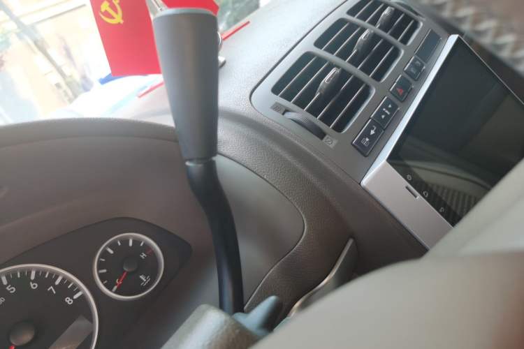 Used Buick GL8 2014 2.4L Classic Edition Gear Lever