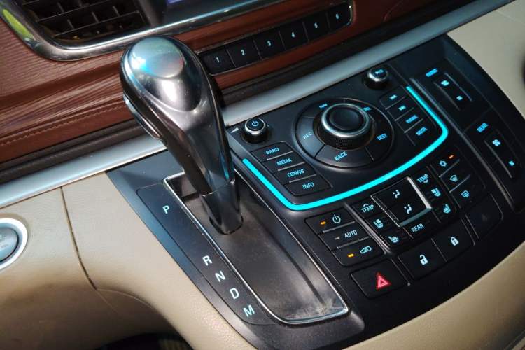 Used Buick GL8 2014 3.0L XT Luxury Business Flagship Edition Gear Lever