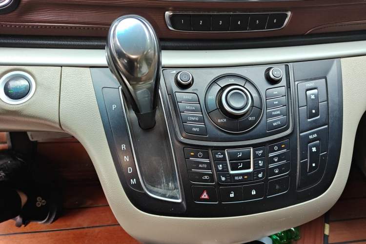 Used Buick GL8 2014 3.0L XT Luxury Business Flagship Edition Gear Lever
