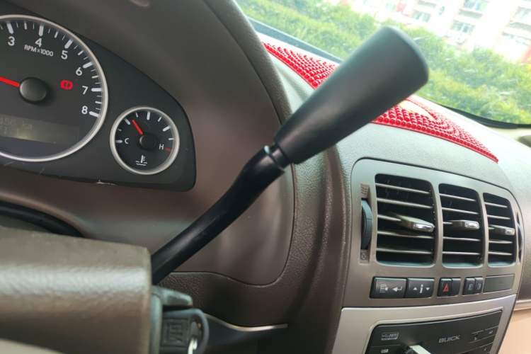 Used Buick GL8 2014 2.4L Classic Edition Gear Lever