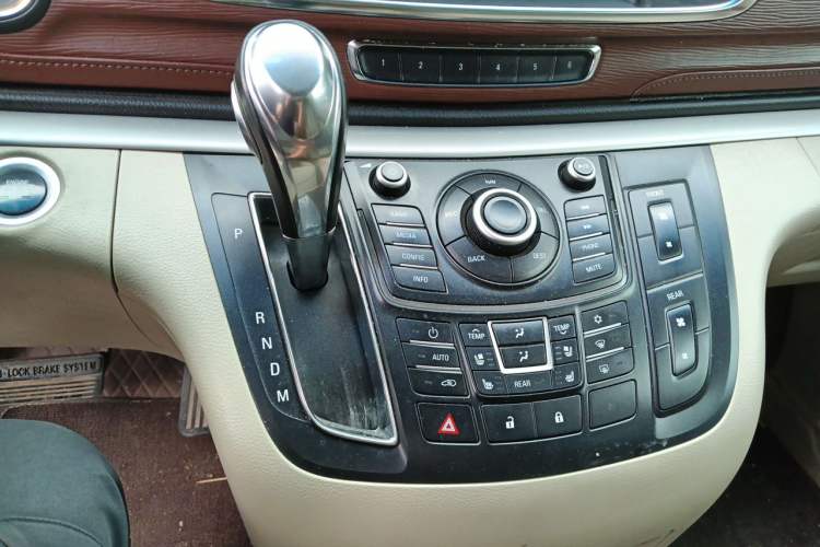 Used Buick GL8 2014 3.0L XT Luxury Business Flagship Edition Gear Lever