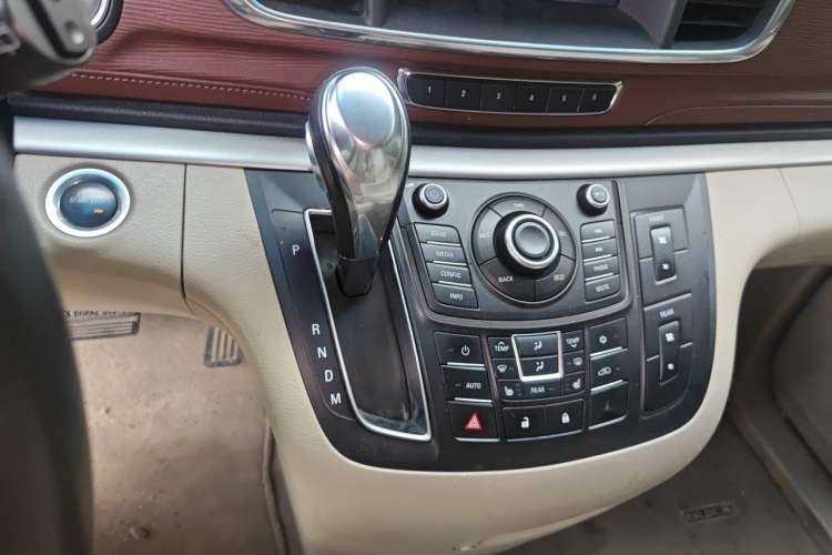 Used Buick GL8 2014 3.0L GT Luxury Business Haoya Edition Gear Lever