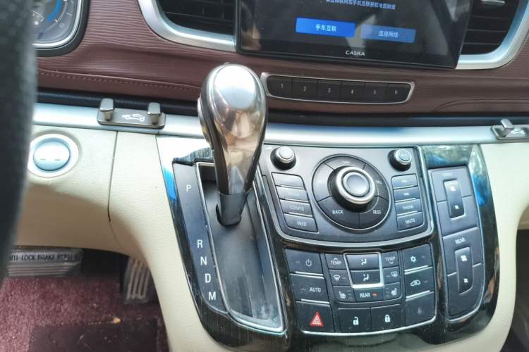 Used Buick GL8 2014 3.0L GT Luxury Business Haoya Edition Gear Lever
