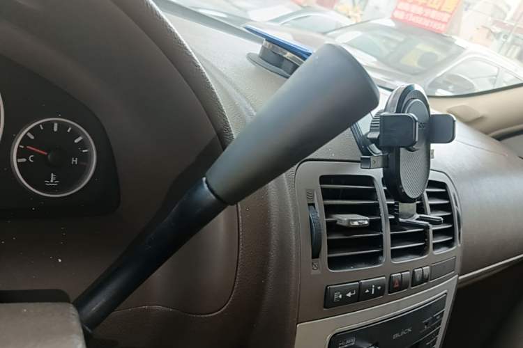 Used Buick GL8 2014 2.4L Classic Edition Gear Lever