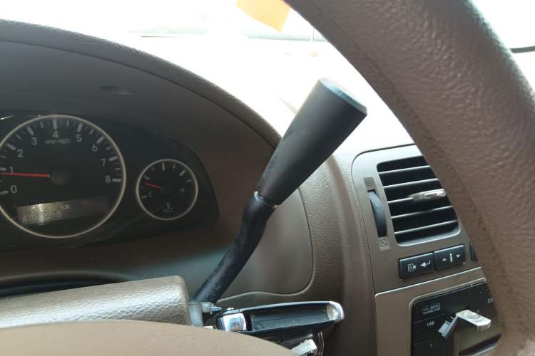 Used Buick GL8 2014 2.4L Comfort Edition Gear Lever