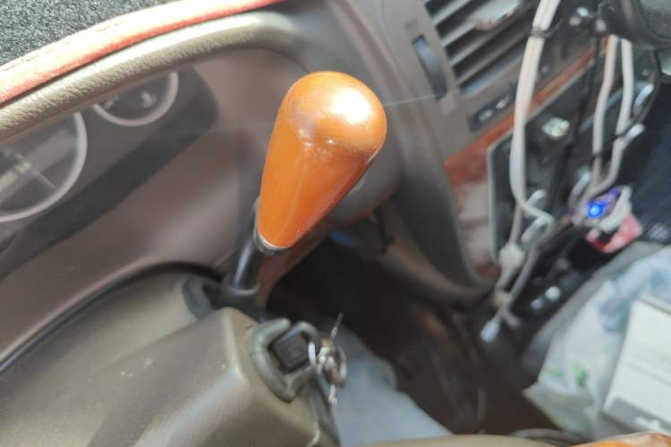 Used Buick GL8 2014 2.4L Classic Edition Gear Lever