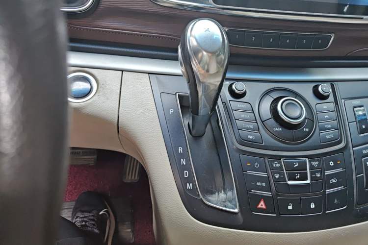 Used Buick GL8 2014 2.4L CT Luxury Business Comfort Edition Gear Lever