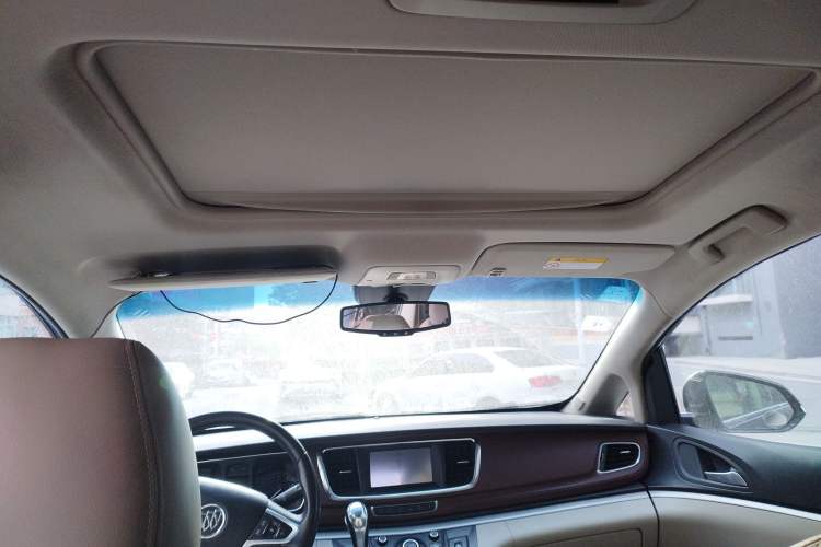 Used Buick GL8 2014 2.4L LT Luxury Business Executive Edition Headliner