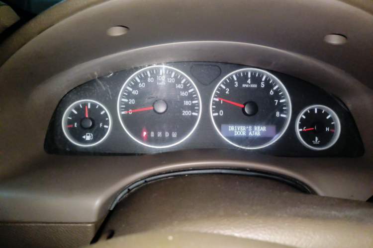 Used Buick GL8 2014 2.4L Classic Edition Instrument Cluster