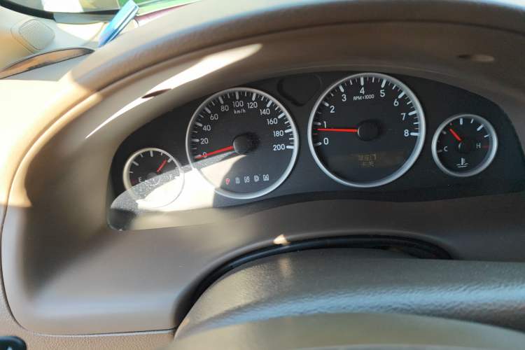 Used Buick GL8 2014 2.4L Classic Edition Instrument Cluster