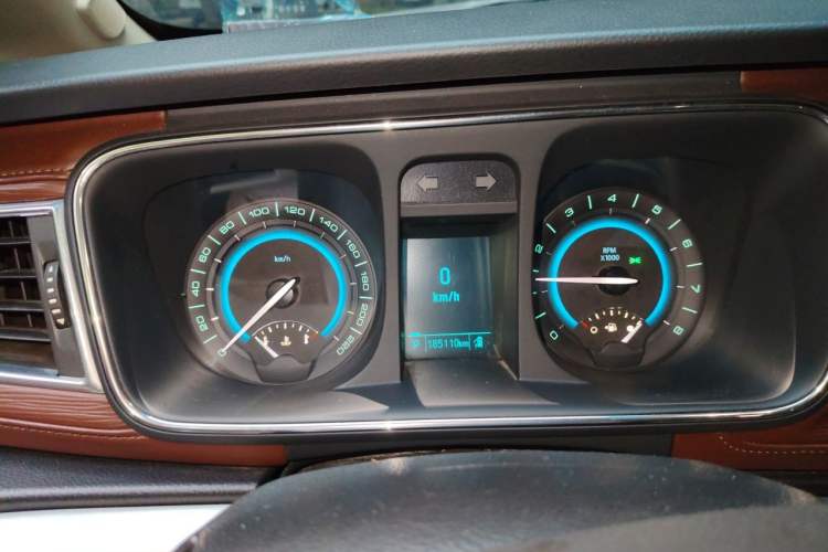 Used Buick GL8 2014 3.0L XT Luxury Business Flagship Edition Instrument Cluster