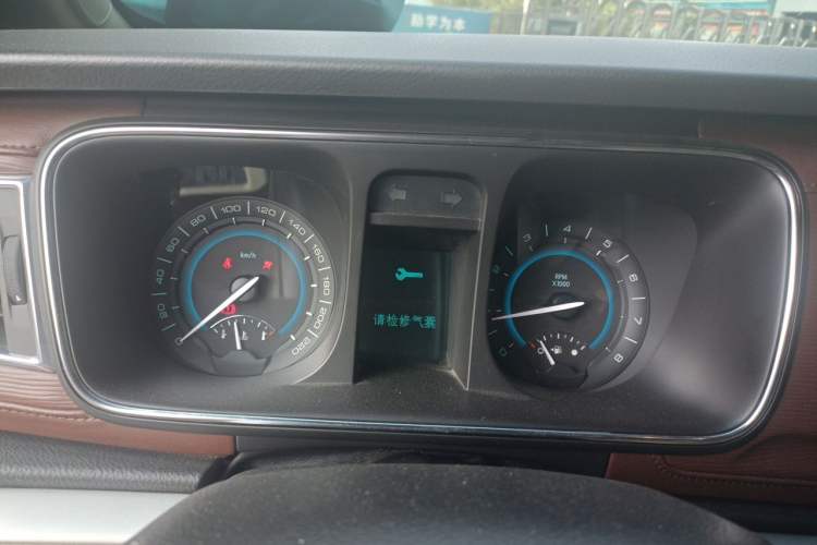Used Buick GL8 2014 2.4L CT Luxury Business Comfort Edition Instrument Cluster
