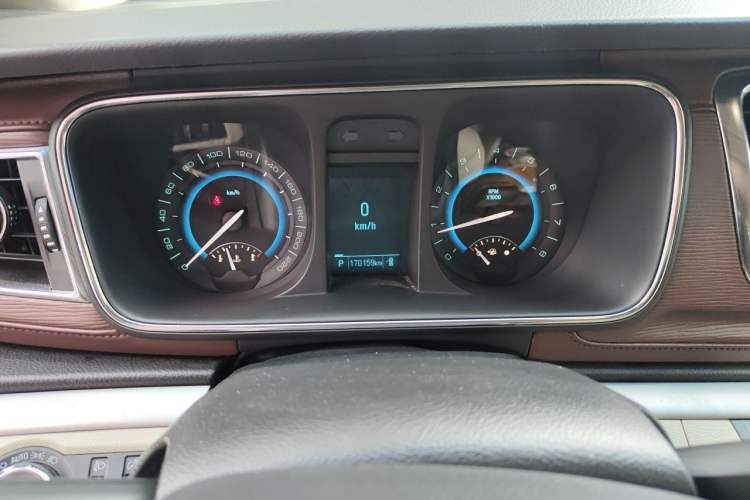 Used Buick GL8 2014 2.4L CT Luxury Business Comfort Edition Instrument Cluster