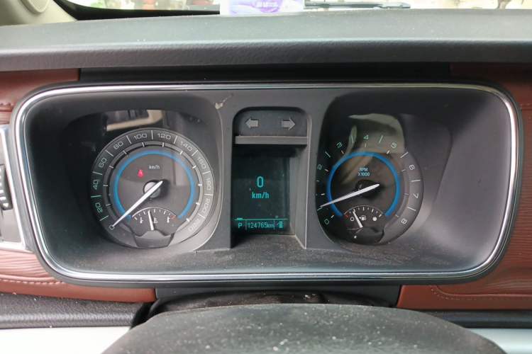 Used Buick GL8 2014 3.0L XT Luxury Business Flagship Edition Instrument Cluster