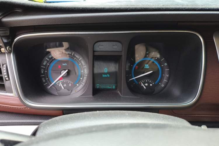 Used Buick GL8 2014 3.0L GT Luxury Business Haoya Edition Instrument Cluster