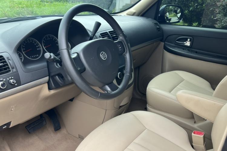 Used Buick GL8 2014 2.4L Executive Edition Interior 1