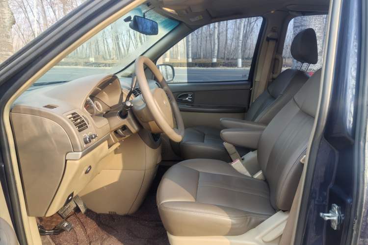 Used Buick GL8 2014 2.4L Classic Edition Interior 1