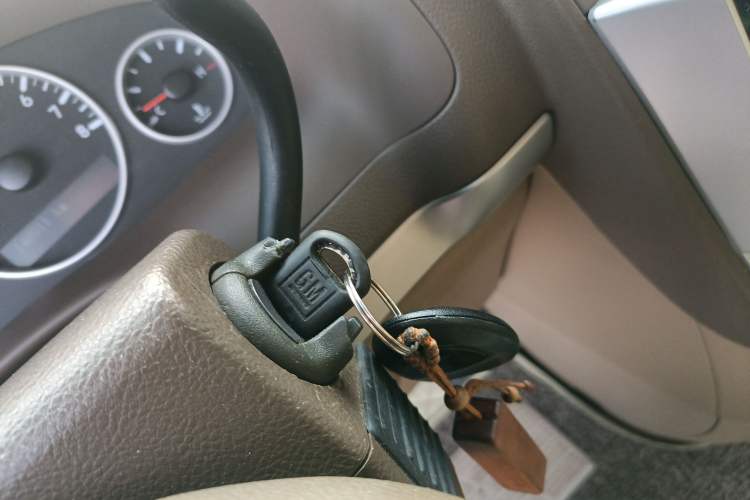 Used Buick GL8 2014 2.4L Classic Edition Interior 1