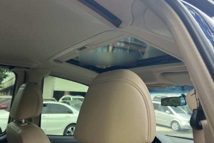 Used Buick GL8 2014 2.4L Executive Edition Interior 10