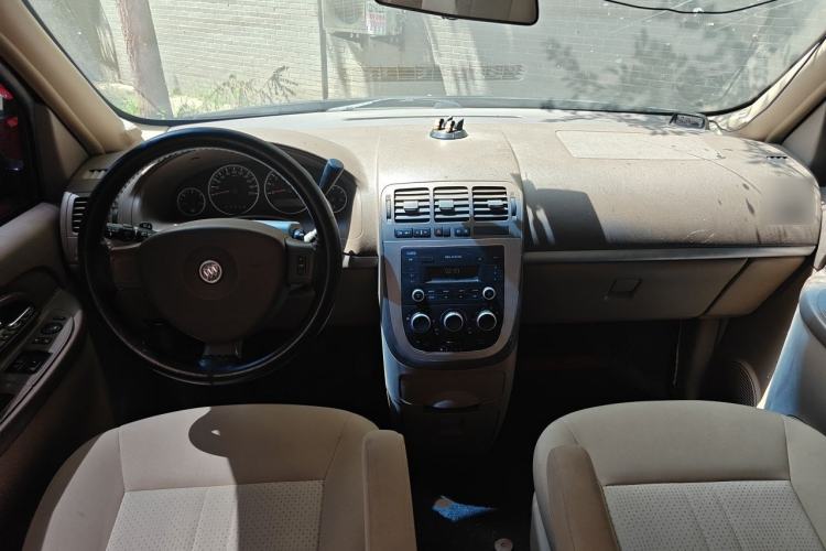Used Buick GL8 2014 2.4L Classic Edition Interior 2