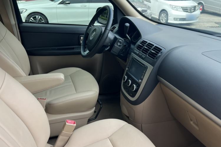 Used Buick GL8 2014 2.4L Executive Edition Interior 2