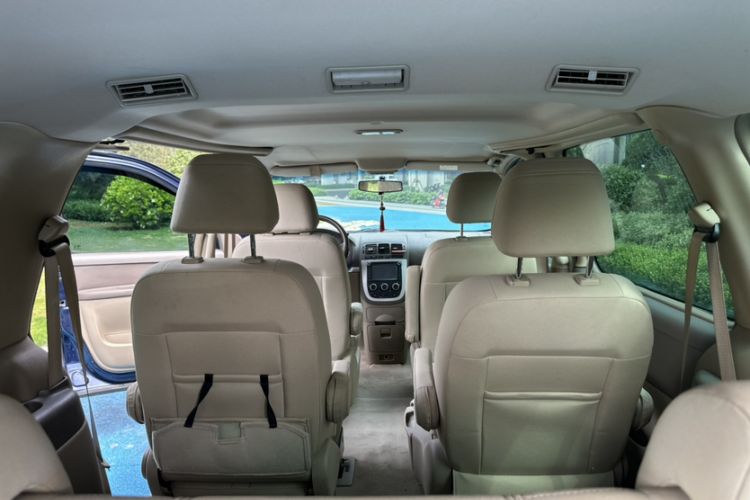 Used Buick GL8 2014 2.4L Classic Edition Interior 2