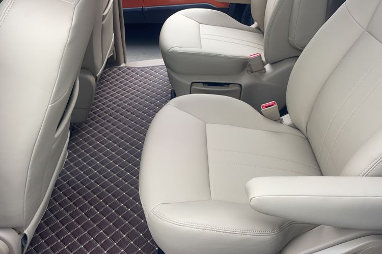 Used Buick GL8 2014 2.4L Classic Edition Interior 3