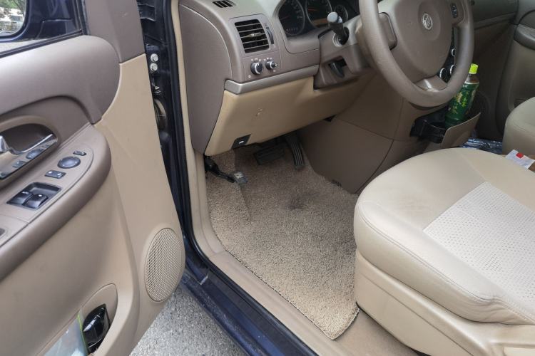 Used Buick GL8 2014 2.4L Classic Edition Interior 3