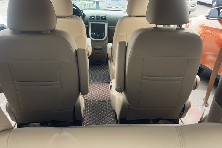 Used Buick GL8 2014 2.4L Classic Edition Interior 4