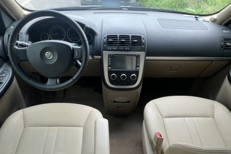 Used Buick GL8 2014 2.4L Executive Edition Interior 4