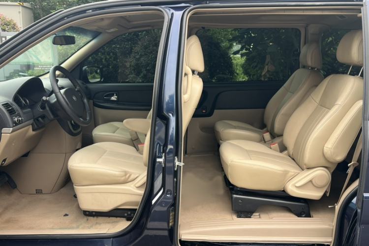 Used Buick GL8 2014 2.4L Executive Edition Interior 6