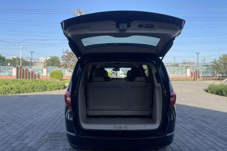 Used Buick GL8 2014 3.0L GT Luxury Business Haoya Edition Interior 6