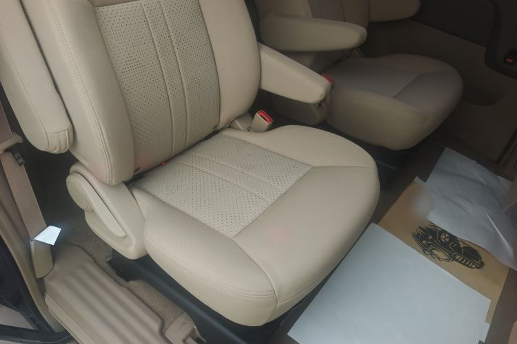 Used Buick GL8 2014 2.4L Classic Edition Interior 7