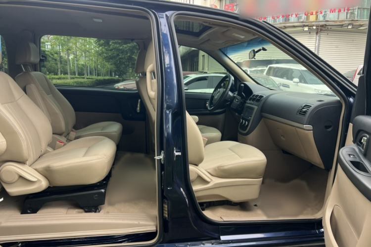 Used Buick GL8 2014 2.4L Executive Edition Interior 8