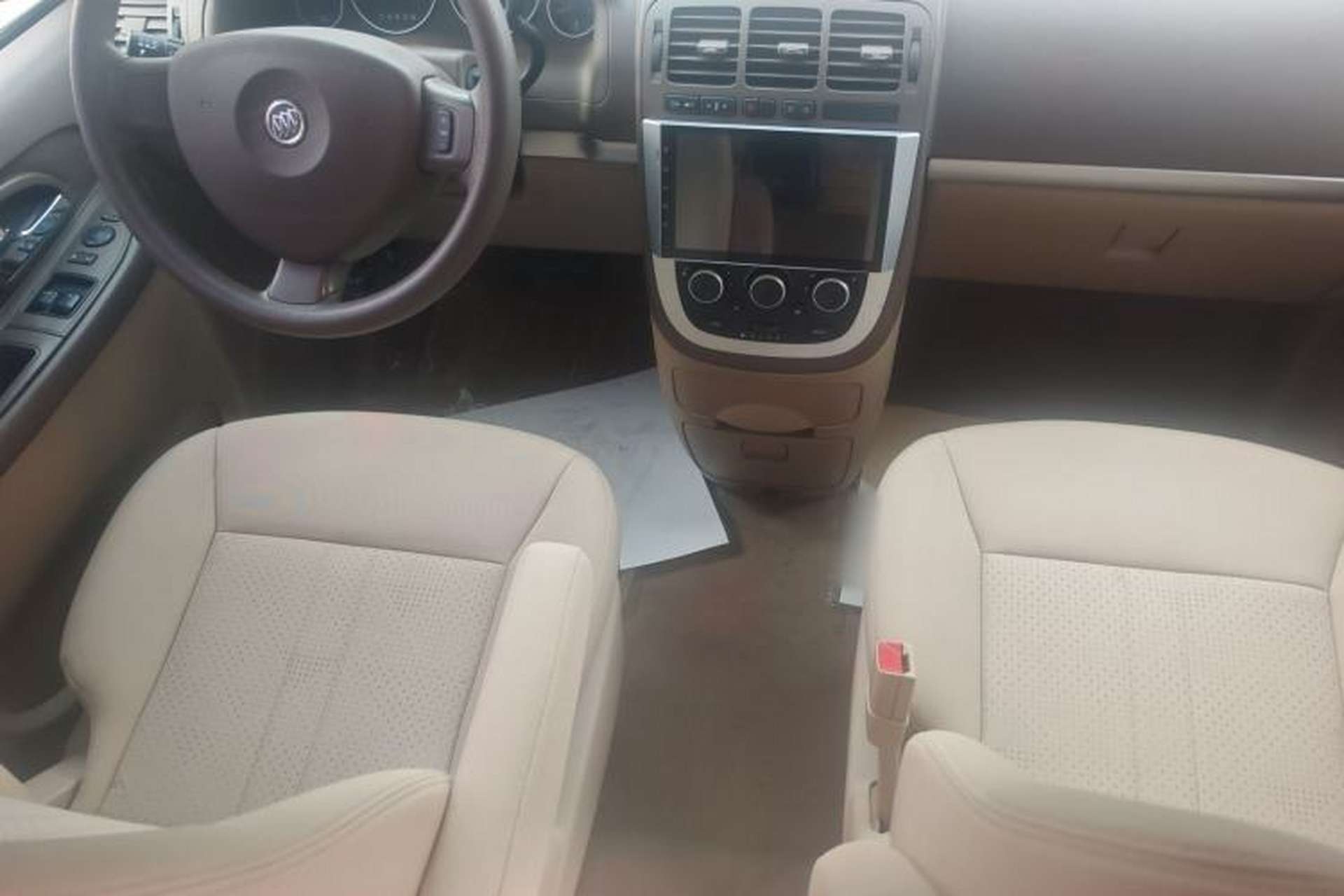 Used Buick GL8 2014 2.4L Classic Edition Interior 9