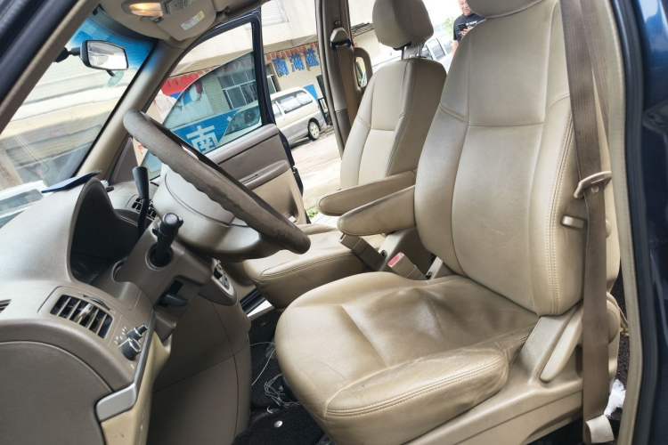 Used Buick GL8 2014 2.4L Classic Edition Left Front Seat