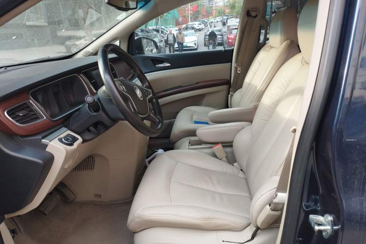 Used Buick GL8 2014 2.4L LT Luxury Business Executive Edition Left Front Seat