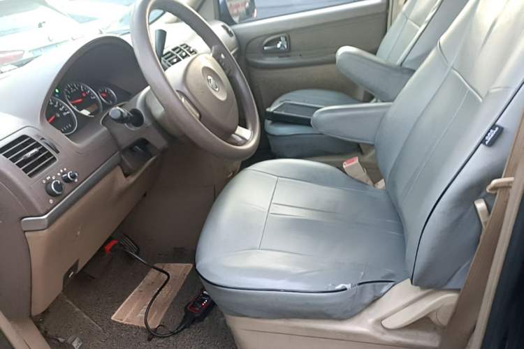 Used Buick GL8 2014 2.4L Classic Edition Left Front Seat